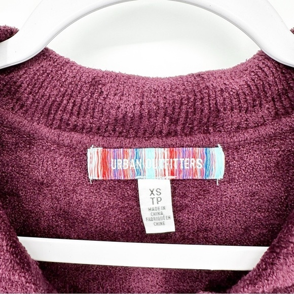 Urban Outfitters UO Adeline V-Neck Short Sleeve Cardigan Plum Purple Size XS - Picture 4 of 6
